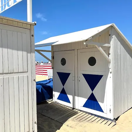 別荘 Seaside Cottage, *